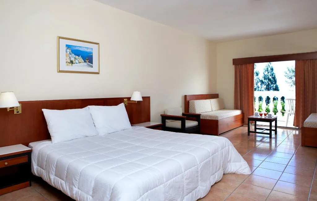 FAMILY ROOM GARDEN VIEW Room, Sunshine Corfu Hotel & Spa, Corfu