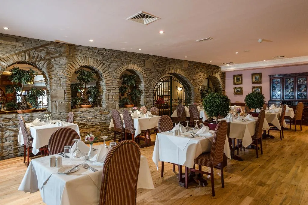 Restaurant, Sheldon Park Hotel & Leisure Centre, Dublin