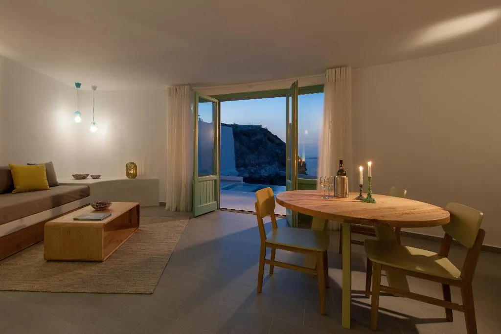 SUITE GRAND Room, Avatar Suites, Santorini