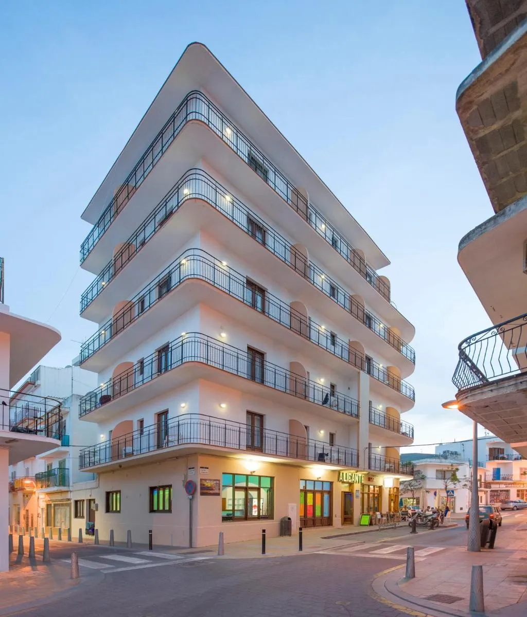 General view, Alicante, Ibiza