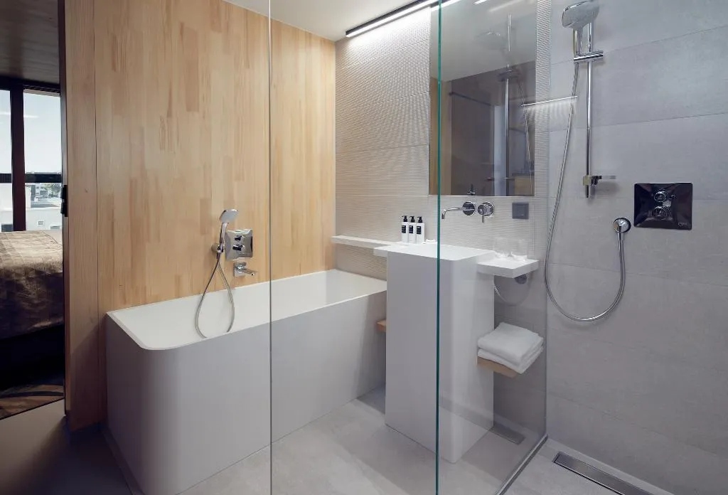 Double or Twin SUPERIOR Room, Hotel Jakarta Amsterdam, Amsterdam
