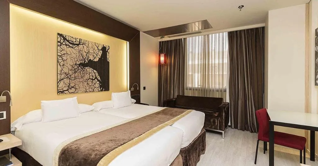 DOUBLE STANDARD Room, Melia Avenida America, Madrid