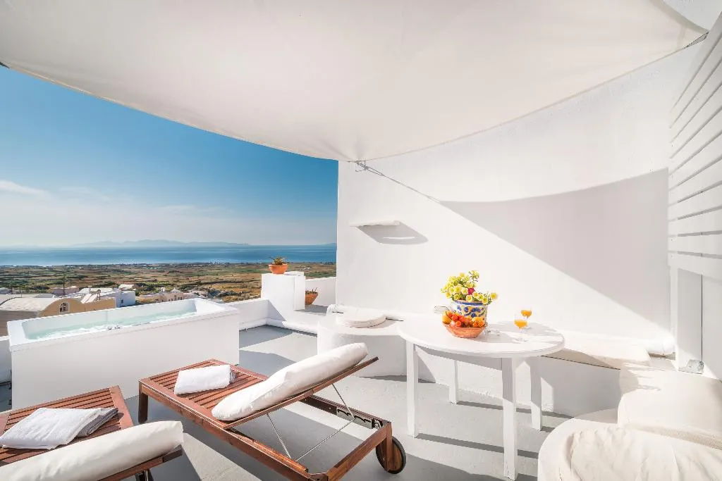 SUITE HONEYMOON Room, Fava Eco Suites, Santorini