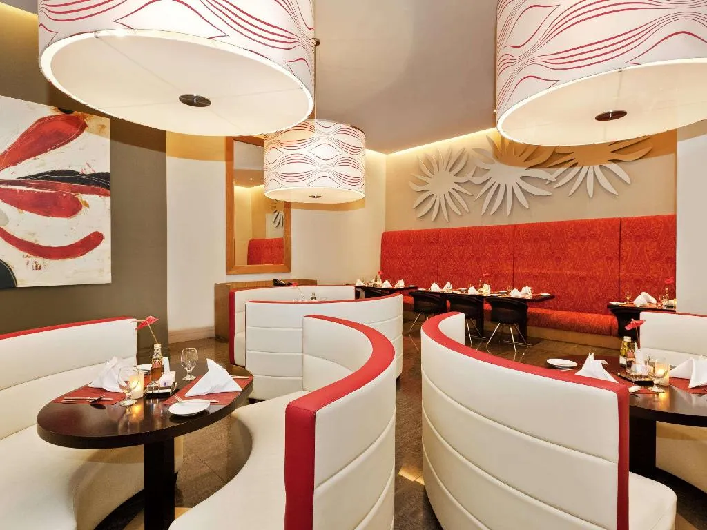 Restaurant, Ibis Mall  Avenue Dubai Hotel, Dubai