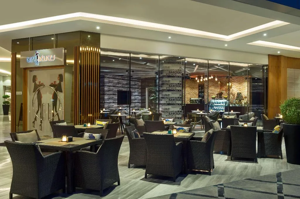 Restaurant, Grand Mercure Business Bay, Dubai