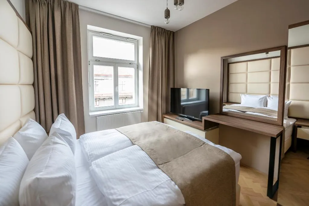 STUDIO STANDARD Room, Letna Garden Suites, Prague