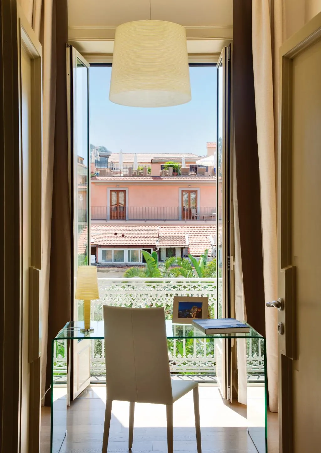 VILLA THREE BEDROOMS Room, Grand Hotel Excelsior Vittoria Spa, Naples
