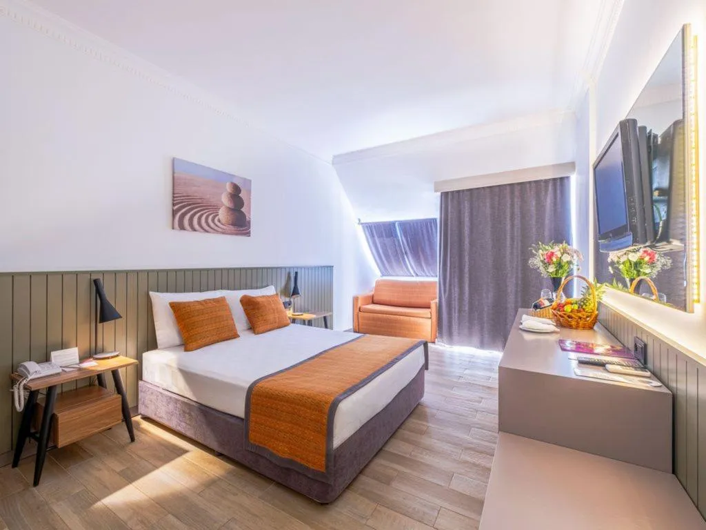 DOUBLE STANDARD Room, Queens Park Goynuk, Antalya