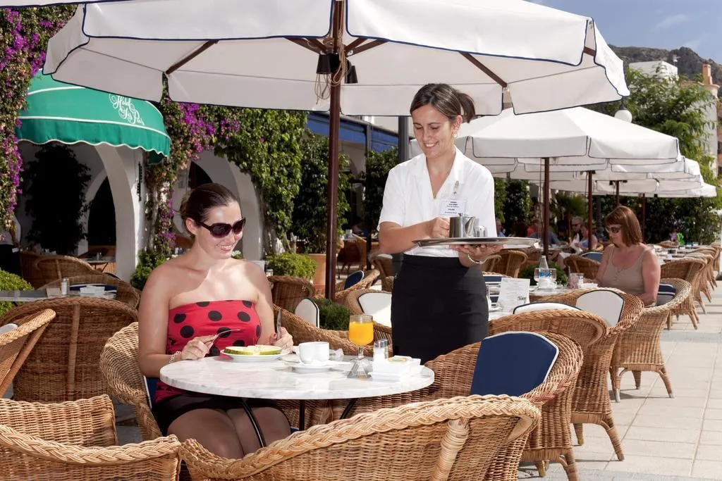 Terrace, Sis Pins, Majorca