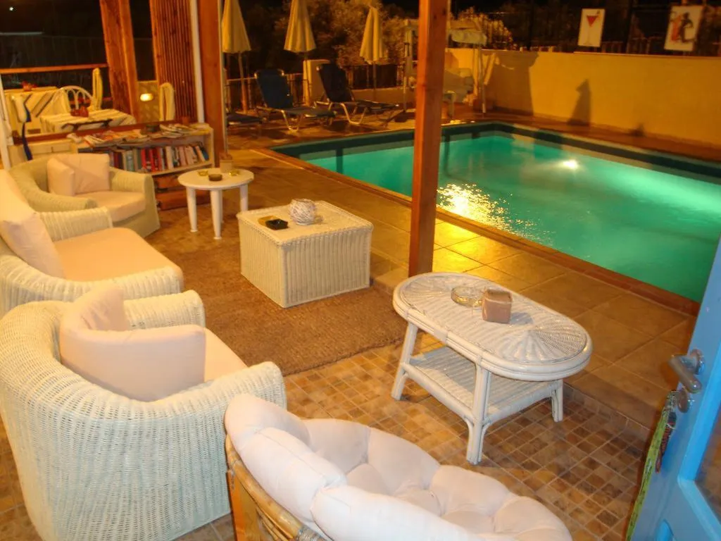Bar, Maria Flora Apartments, Crete