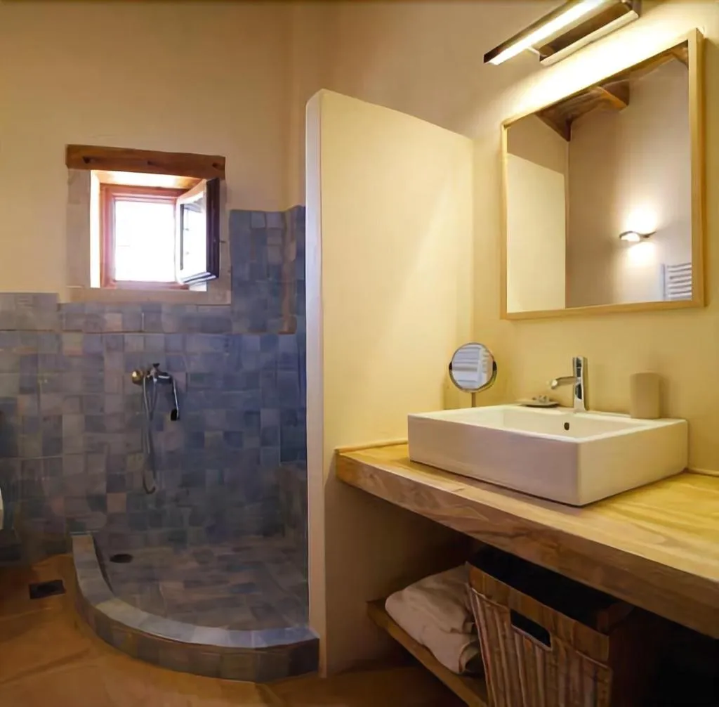 Room, Kapsaliana Village Hotel, Crete