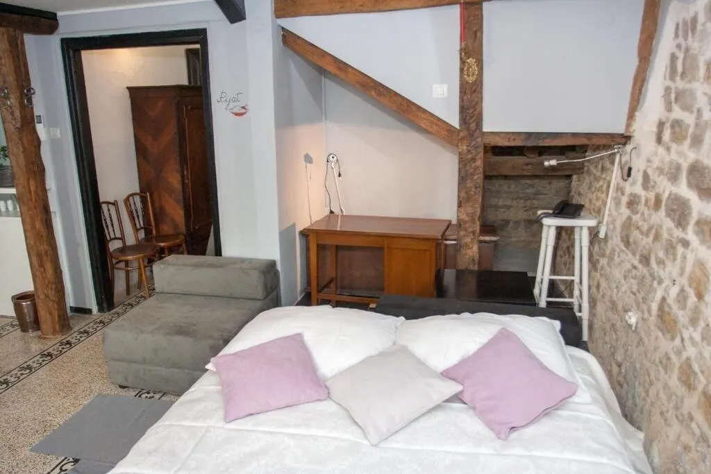 Room, Houses Of Motovun, Istria