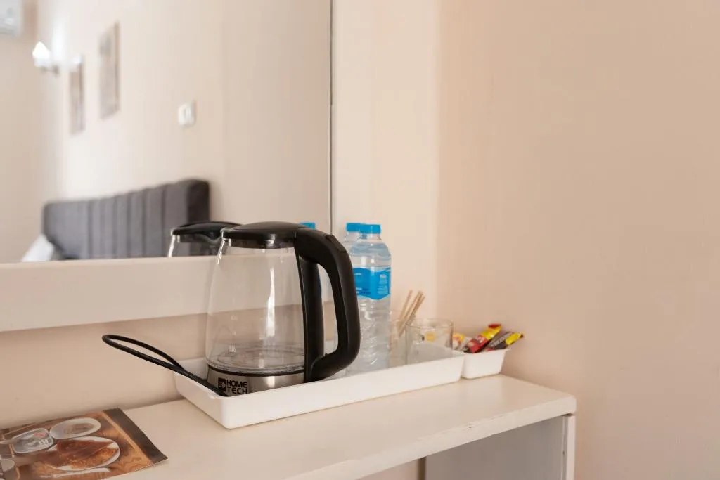 Double or Twin DELUXE WITH BALCONY Room, Villa Khufu Pyramids Hotel, Cairo
