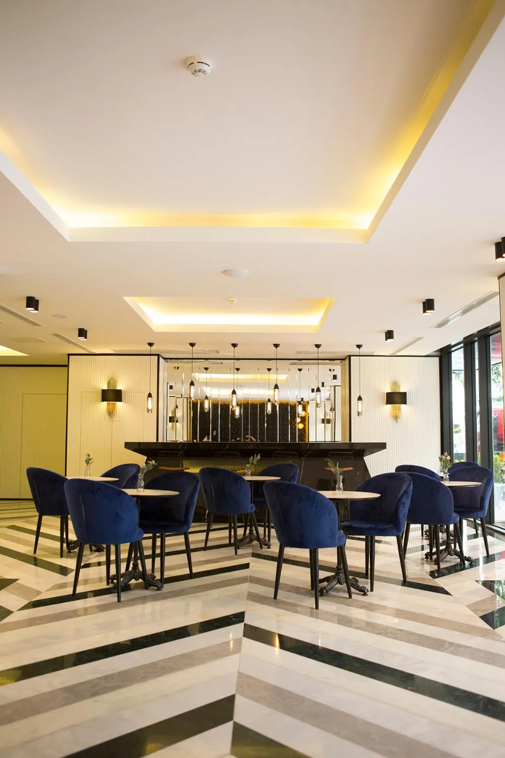 Bar, Emen'S Otel, Izmir