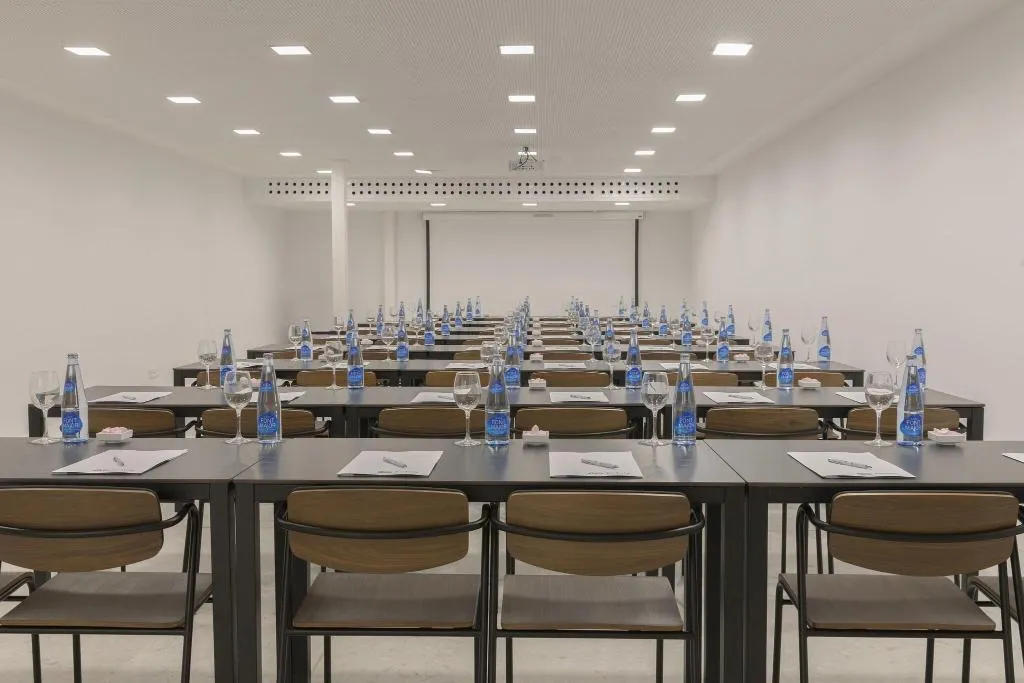 Conferences, HM Ayron Park, Majorca