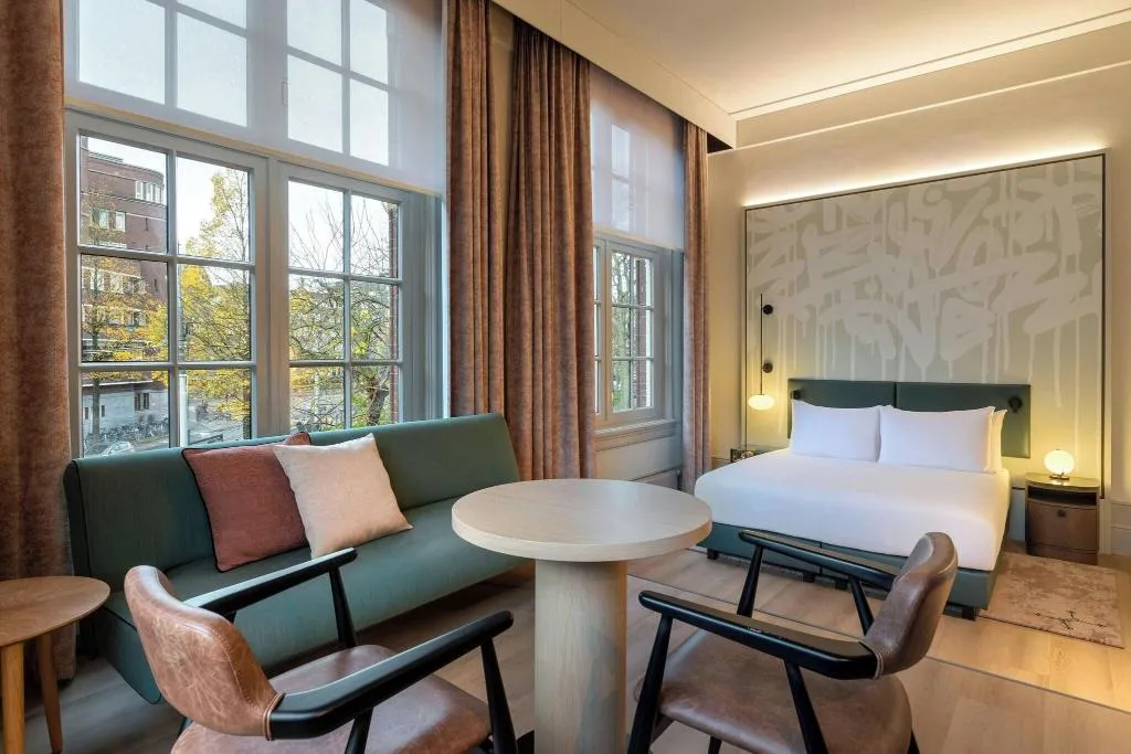 JUNIOR SUITE KING SIZE BED Room, College Hotel Amsterdam, Autograph Collection, Amsterdam