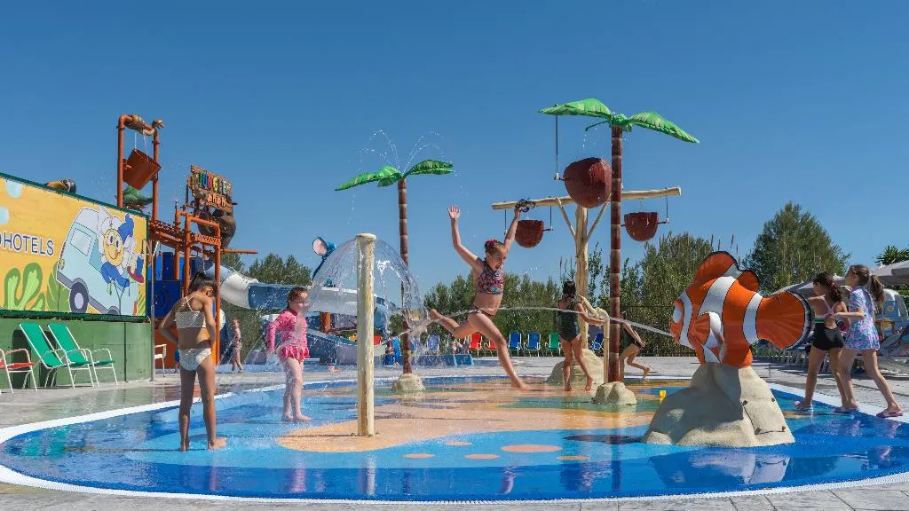 Pool, H10 Mediterranean Village, Costa Dorada