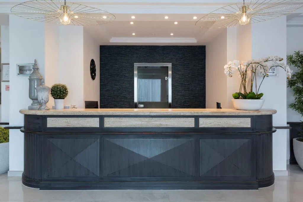 Lobby, Plaza Hotels, Malta