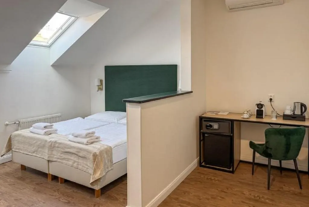 Double or Twin COMFORT Room, Hotel Mala Strana, Prague