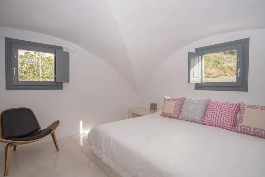 VILLA EXECUTIVE Room, Lagadi Suites, Santorini