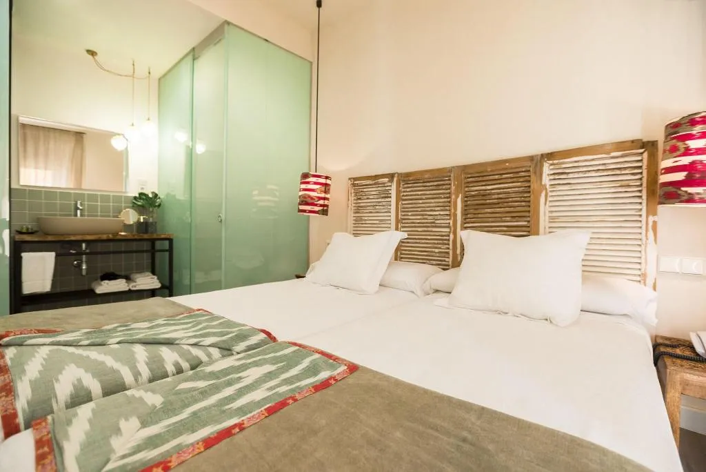 Room, The Corner House, Seville