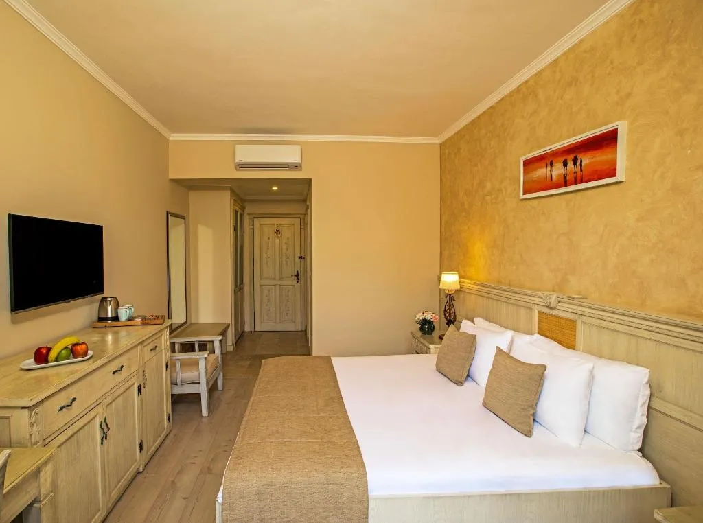 JUNIOR SUITE STANDARD Room, Alacati Beach Resort, Izmir
