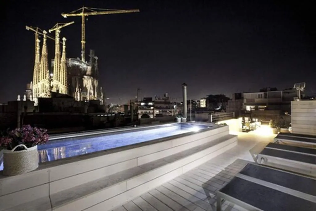 Pool, Enjoybcn Gaudi Apartments, Barcelona