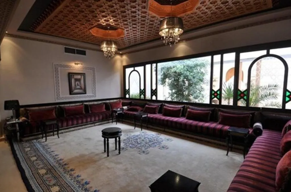 Lobby, Wassim, Fez