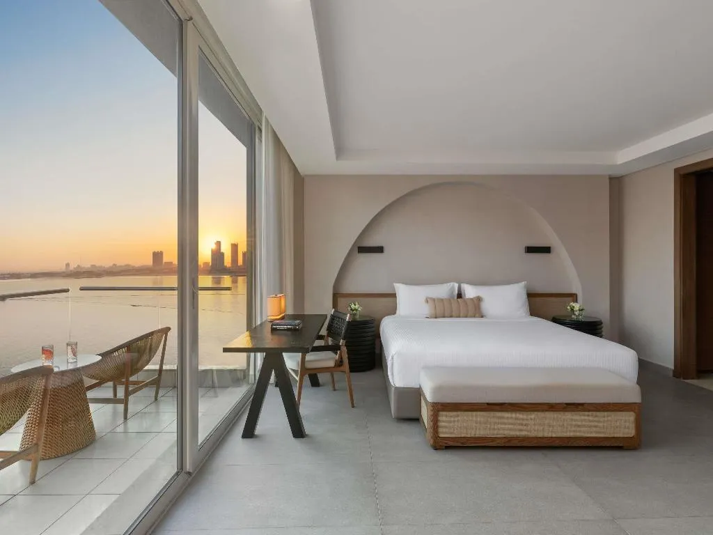 SUITE SEA VIEW Room, Rixos The Palm Hotel & Suites, Dubai