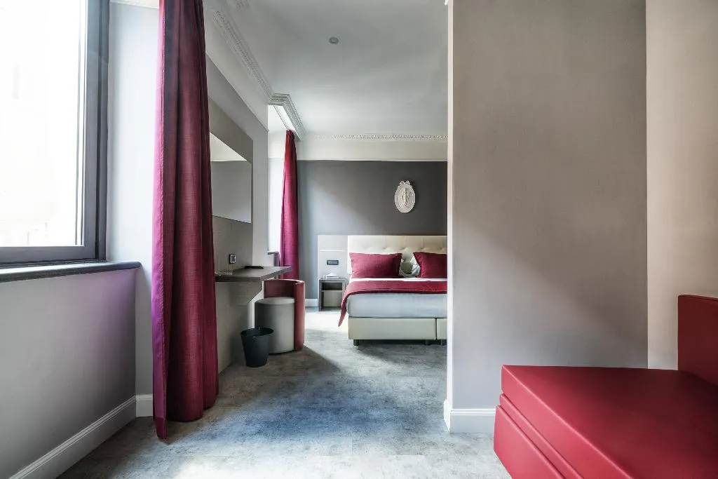 TRIPLE DELUXE Room, Hotel Varese, Rome