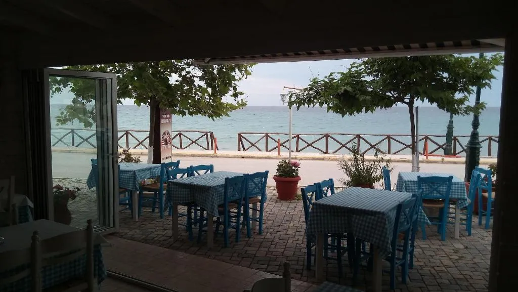 Restaurant, Kyparissis Rooms, Halkidiki