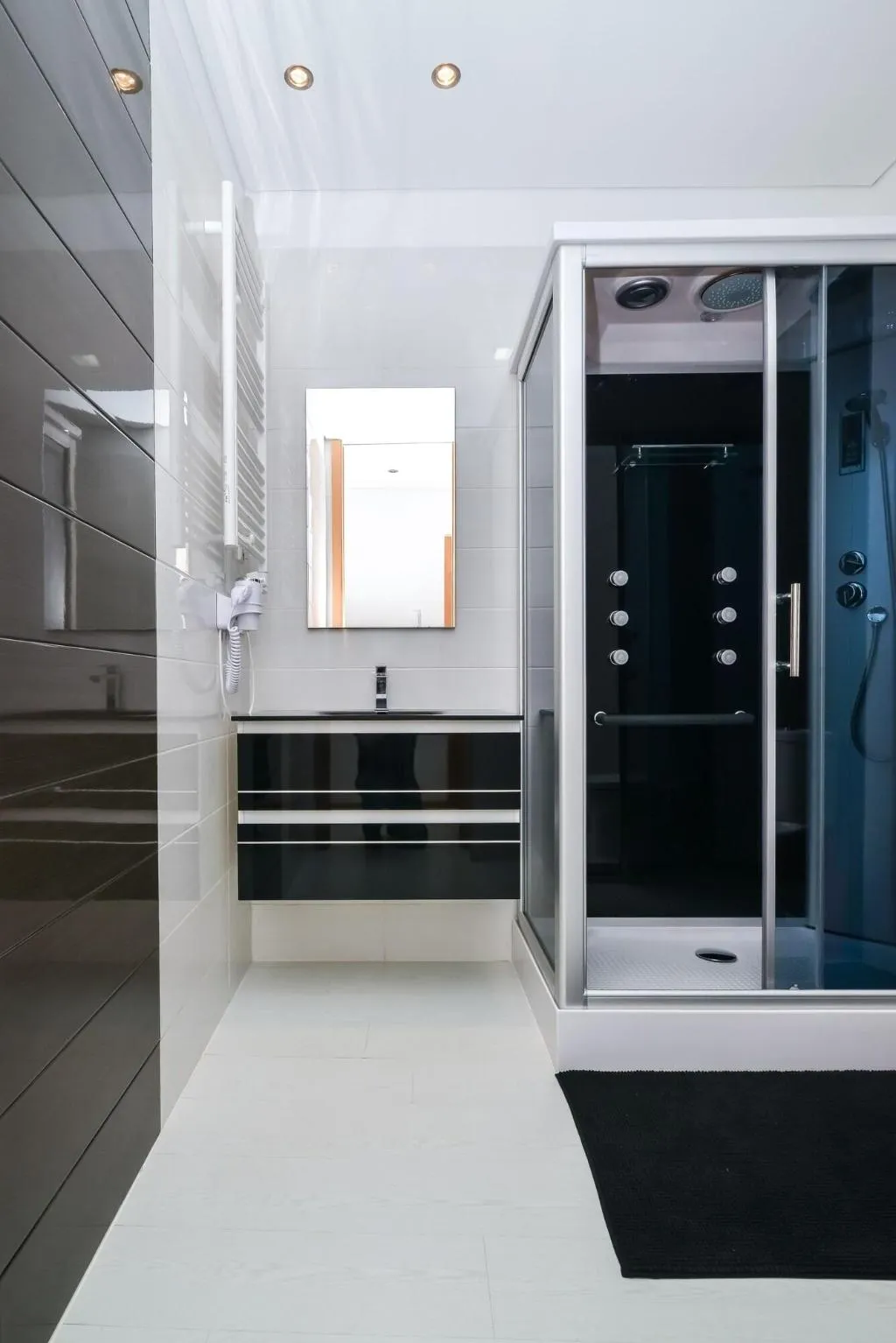Room, Reis De Gaia, Porto