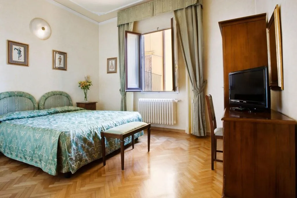 DOUBLE SUPERIOR RIVER VIEW Room, Hotel Alessandra, Florence