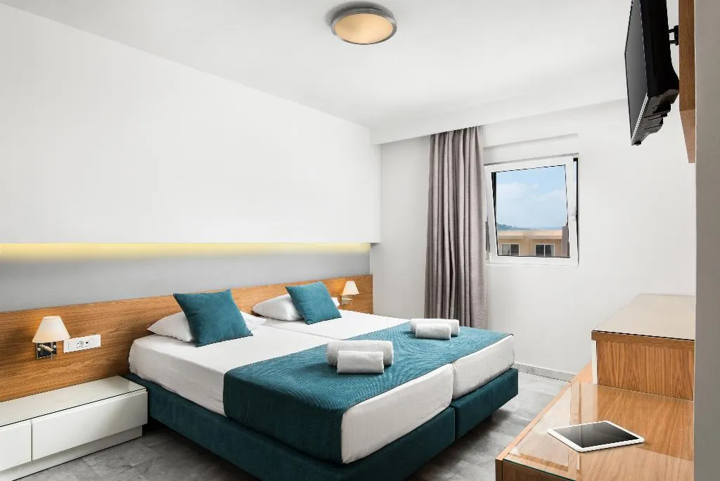 APARTMENT EXECUTIVE Room, Maleme Mare Apartments, Crete