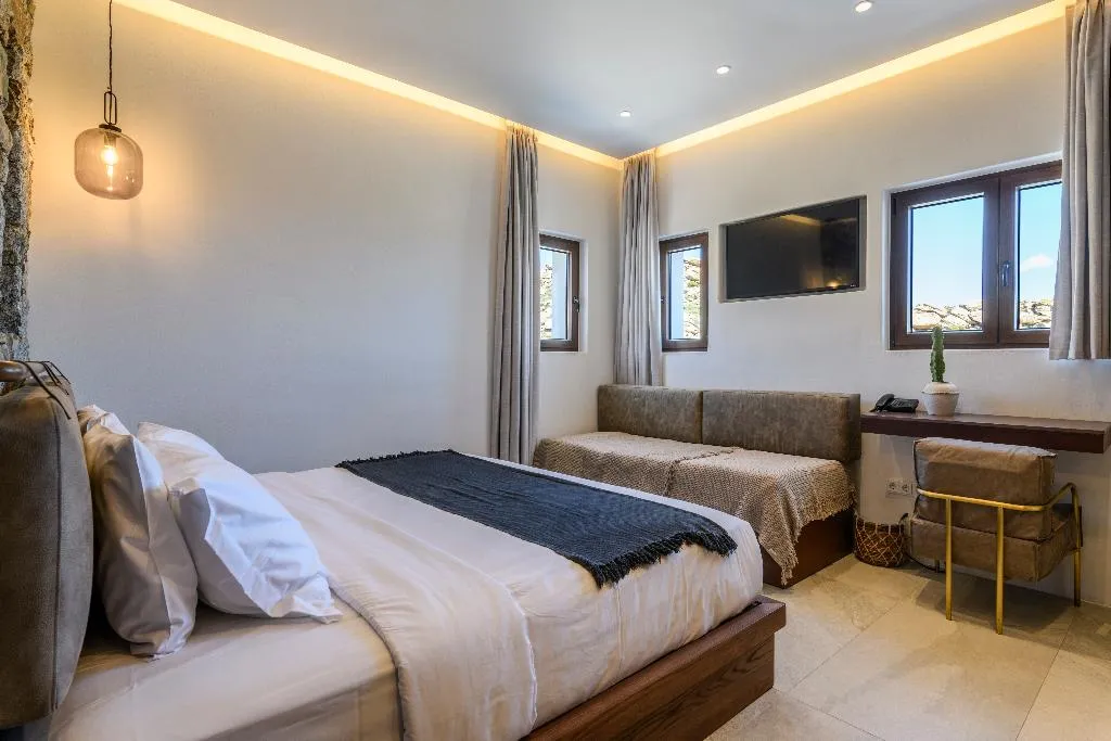 SUITE SUPERIOR WITH VIEWS Room, Charisma Hotel And Wellness Suites, Mykonos