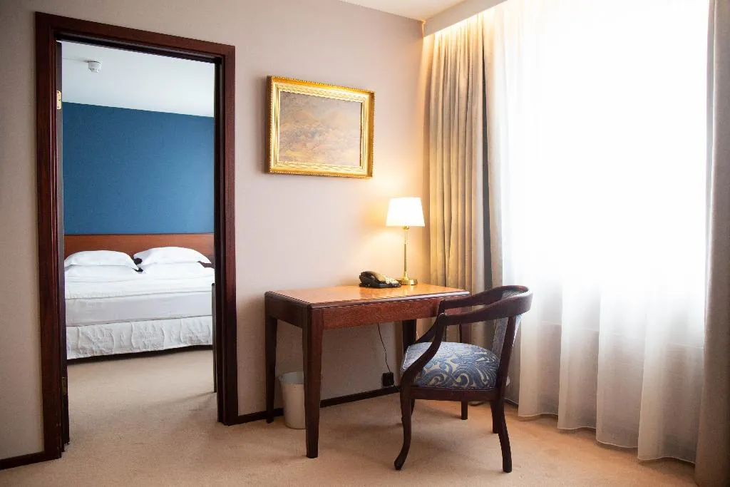 Room, Holt, Reykjavik