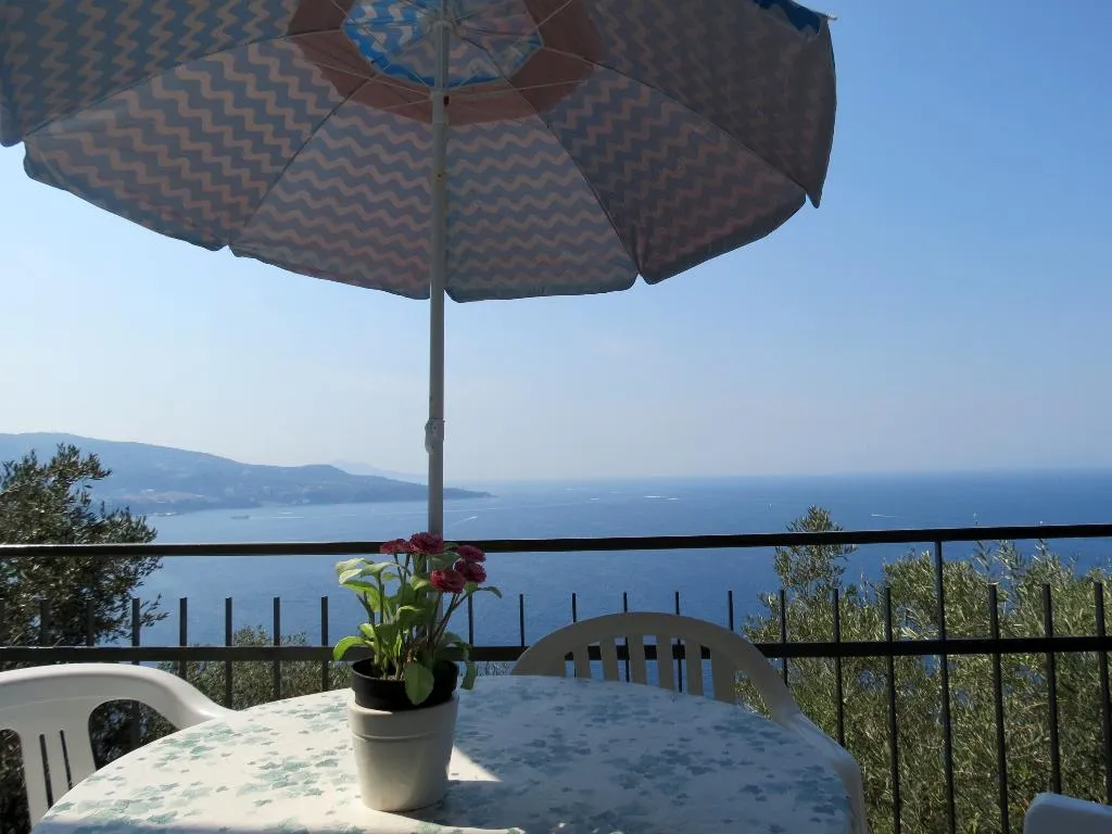 CHALET SEA VIEW CAPACITY 3 Room, Baia Serena, Naples