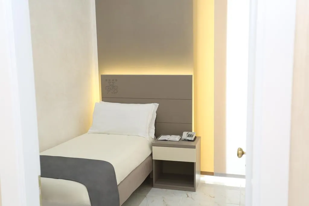 SINGLE STANDARD Room, Vergilius Billia, Naples