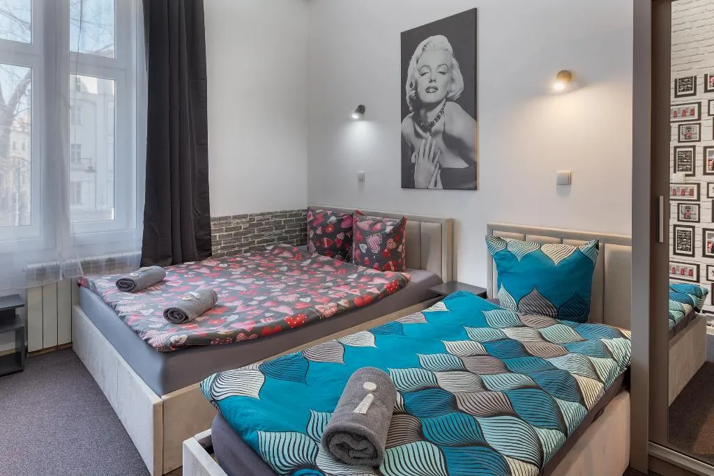 TRIPLE STANDARD Room, 70s Guest room, Krakow