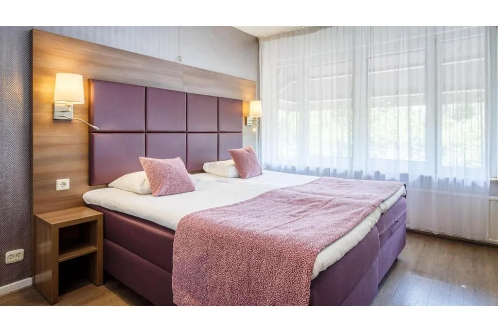 TWIN STANDARD Room, Victorie Hotel, Amsterdam
