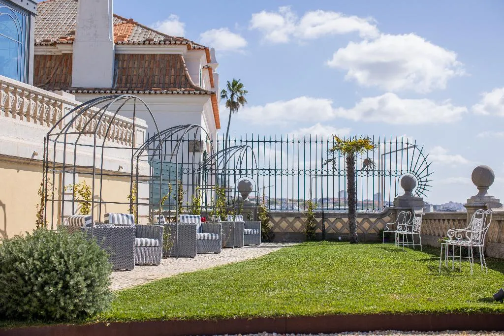 Terrace, Estoril Vintage Hotel, Lisbon