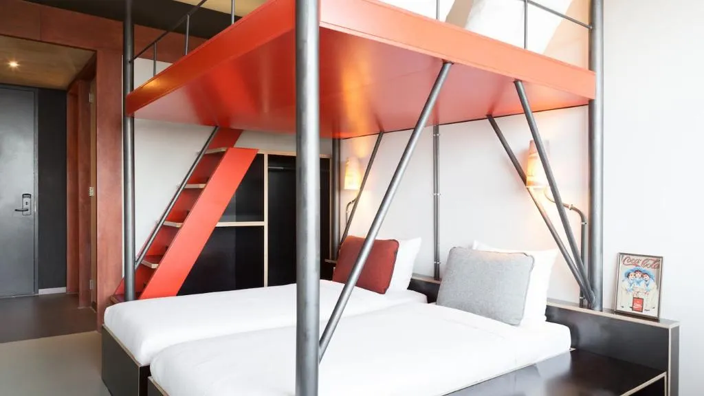 FAMILY ROOM STANDARD Room, Volkshotel Amsterdam, Amsterdam