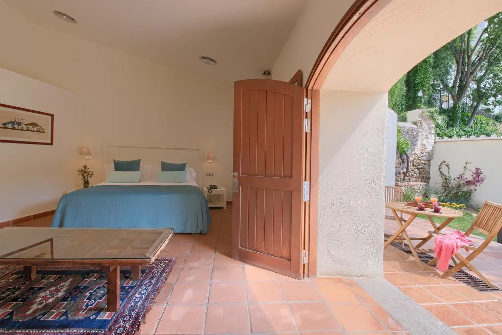 JUNIOR SUITE STANDARD Room, El Convent de Begur, Costa Brava