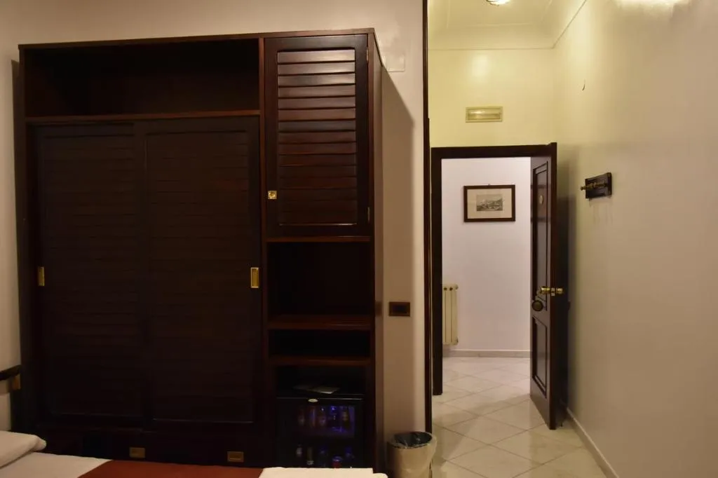 DOUBLE STANDARD Room, La Tripergola, Naples