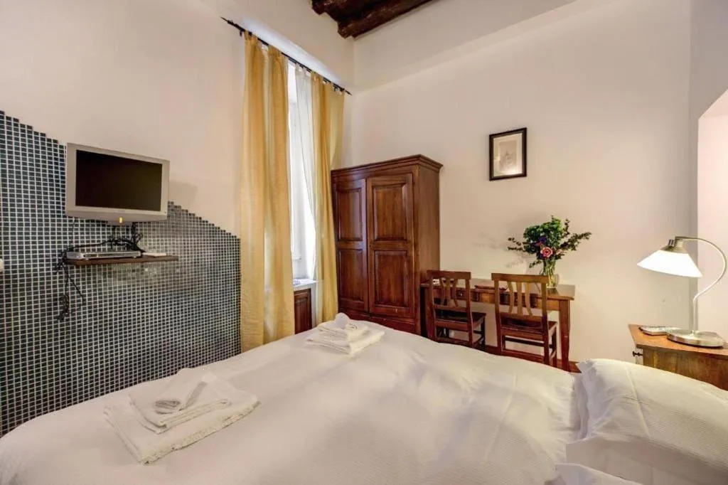 Room, Nova Domizia, Rome