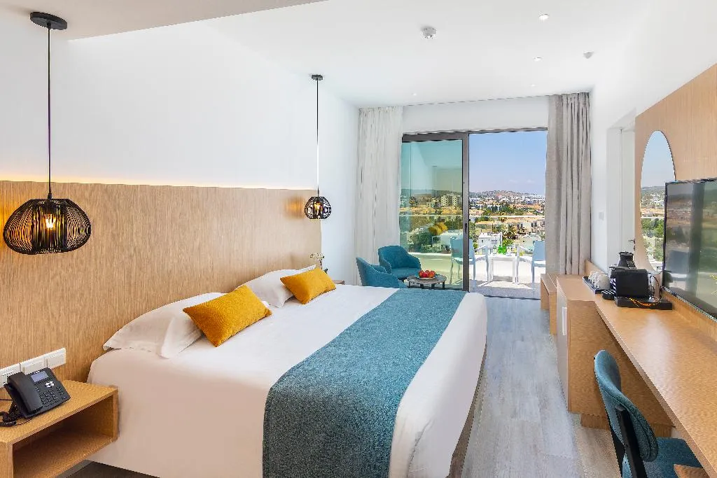Double or Twin STANDARD Room, Leonardo Crystal Cove Hotel and Spa by the Sea, Cyprus