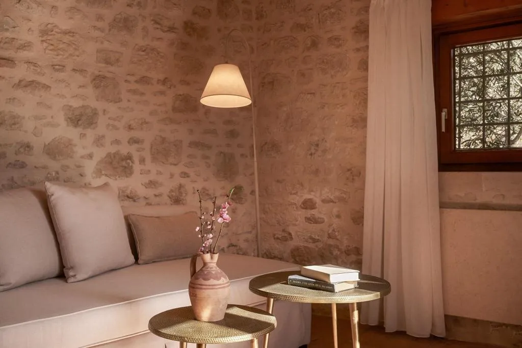 Room, Kapsaliana Village Hotel, Crete