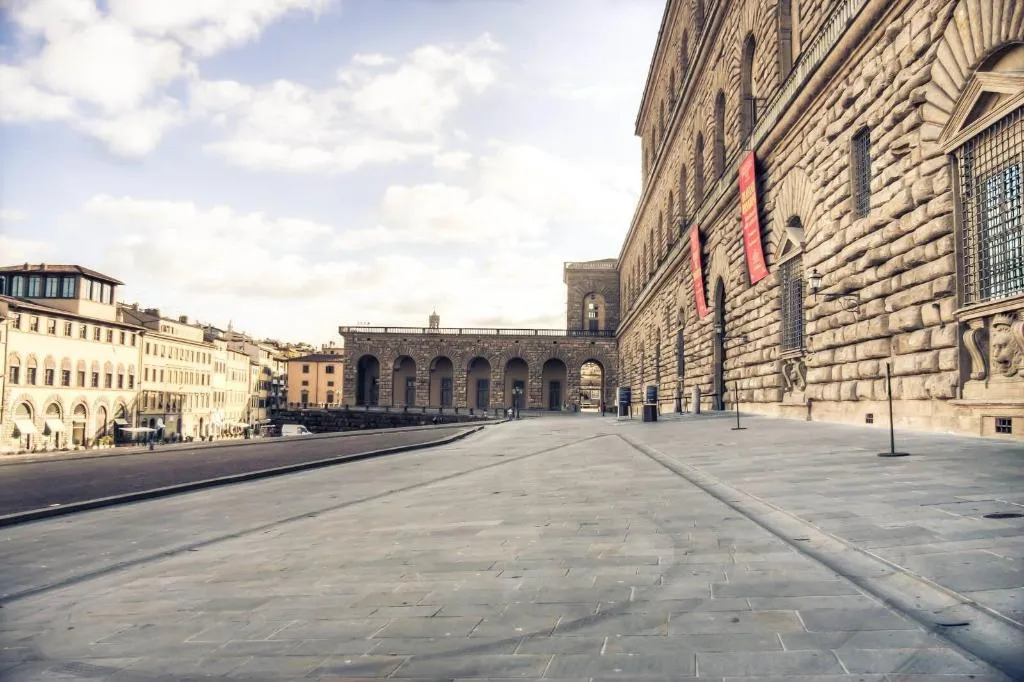 General view, Bric à Brac, Florence