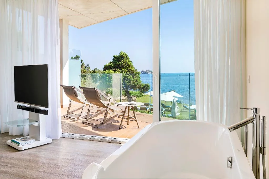 SUITE STANDARD Room, ME Ibiza, Ibiza