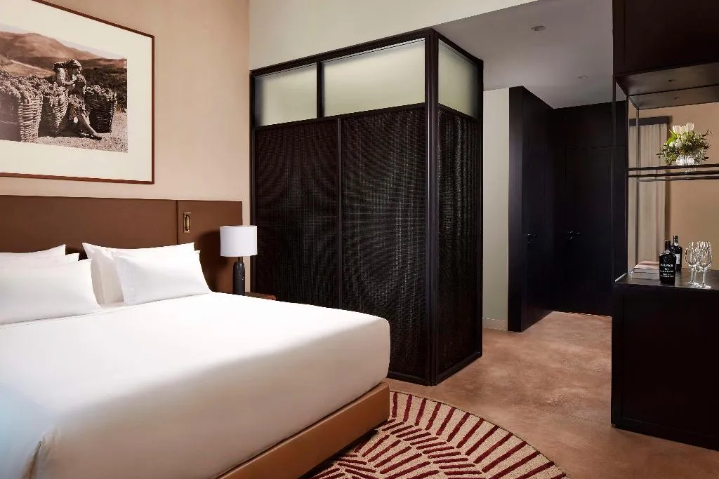 DOUBLE DELUXE WITH TERRACE Room, Tivoli Kopke Porto Gaia Hotel, Porto